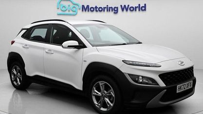 Gebraucht Hyundai Kona SE 120 PS (88 kW) 2022 Weiß SUV