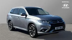 Grey Used 2017 Mitsubishi Outlander P-HEV SUV | £12,578 (Fair price)