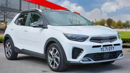 Used Kia Stonic GT-Line S 120 HP (88 kW) 2021 White SUV
