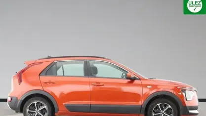 Used Kia Niro 141 HP (103 kW) 2023 Orange SUV