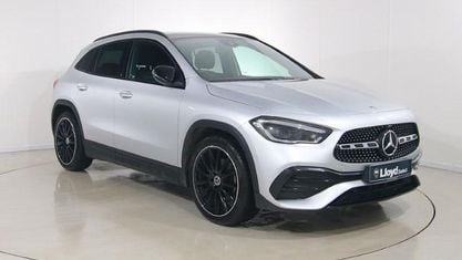 Usado Mercedes GLA220 AMG line 190 HP (139 kW) 2022 Prateado SUV