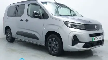 Used Vauxhall Combo Ultimate 100 kW (136 HP) 2025 Grey MPV