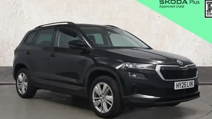 Black Used 2025 Skoda Karoq SE SUV | £23,266 (Good price)