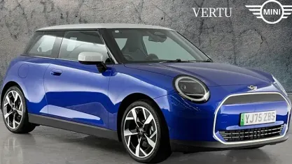 New Mini Cooper Exclusive 135 kW (184 HP) 2026 Blue Hatchback