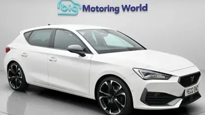 Used Cupra Leon VZ2 310 HP (228 kW) 2022 White Hatchback