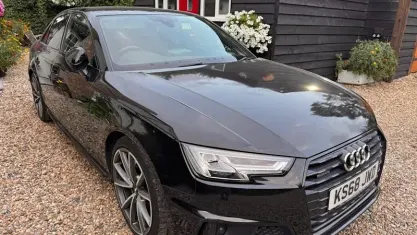 Used Audi A4 Black Edition 190 HP (139 kW) 2019 Black Sedan