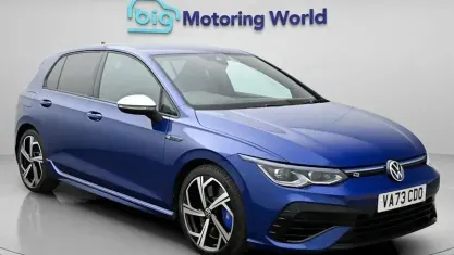 Usado VW Golf VIII R 320 HP (235 kW) 2024 Azul Citadino