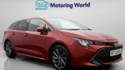 Second-hand Toyota Corolla Design 184 CP (135 kW) 2022 Break