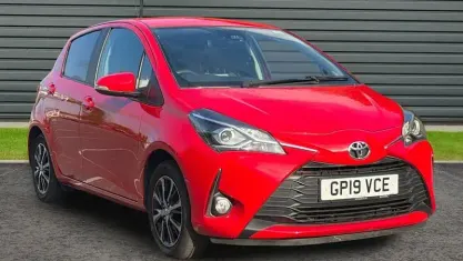 Usado Toyota Yaris 111 HP (81 kW) 2019 Citadino