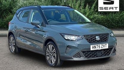 Używany Seat Arona SE Technology 95 KM (69 kW) 2025 Niebieski SUV