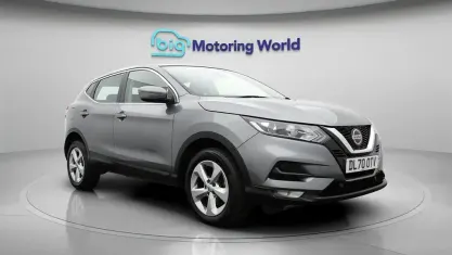 Used Nissan Qashqai Acenta Premium 140 HP (102 kW) 2020 Grey SUV