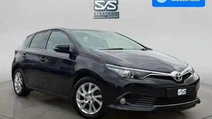 Used Toyota Auris Business Edition 112 HP (82 kW) 2016 Black Hatchback