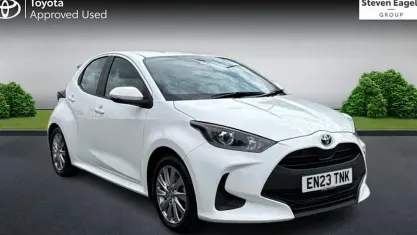 Used Toyota Yaris 116 HP (85 kW) 2023 White Hatchback