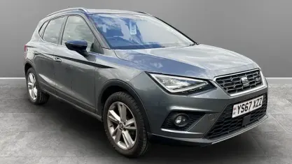 Używany Seat Arona FR 116 KM (85 kW) 2018 SUV