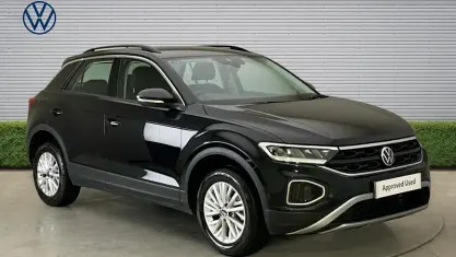 Begagnad VW T-Roc Life 150 HK (110 kW) 2025 SUV