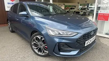 Used Ford Focus ST-Line X 155 HP (114 kW) 2024 Blue Hatchback