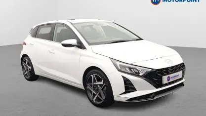 Used Hyundai i20 Ultimate 101 HP (74 kW) 2025 White Hatchback