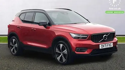 Używany Volvo XC40 R-Design 262 KM (192 kW) 2021 Czerwony SUV