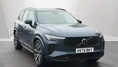 Used Volvo XC90 Plus 250 HP (183 kW) 2025 SUV