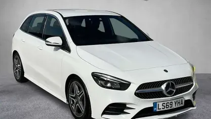 Used Mercedes B200 AMG line 163 HP (119 kW) 2019 White Hatchback