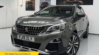 Używany Peugeot 3008 Allure 131 KM (96 kW) 2019 Szary SUV