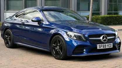 Usado Mercedes C300 AMG Line Premium 245 CV (180 kW) 2019 Azul Coupe