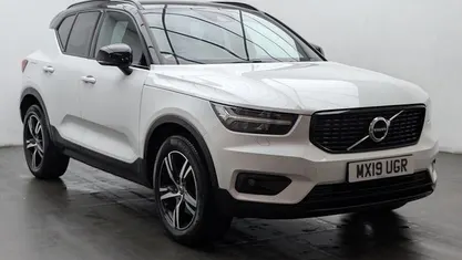Used Volvo XC40 R-Design 190 HP (139 kW) 2019 SUV