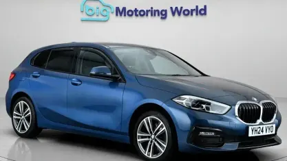 Used BMW 118 Sport Line 136 HP (100 kW) 2024 Blue Hatchback