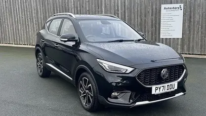 Used MG ZS Exclusive 106 HP (77 kW) 2023 Sedan