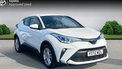 Used Toyota C-HR 122 HP (89 kW) 2023 White SUV