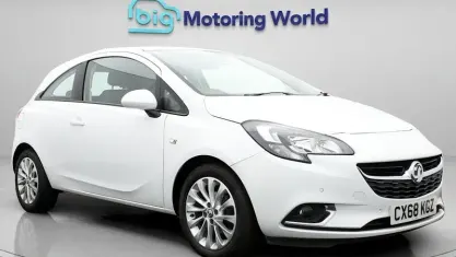 Used Vauxhall Corsa 90 HP (66 kW) 2018 White Hatchback