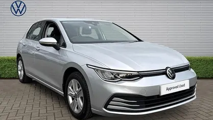 Used VW Golf VIII Life 131 HP (96 kW) 2024 Hatchback