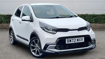 Used Kia Picanto X-Line 67 HP (49 kW) 2023 White Hatchback