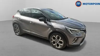 Used Renault Captur Version S 140 HP (102 kW) 2021 Grey/black SUV