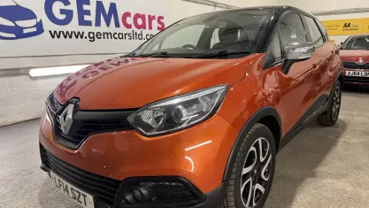 Used Renault Captur Dynamique 90 HP (66 kW) 2014 Orange SUV