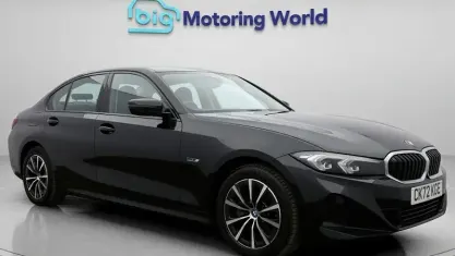 Begagnad BMW 330e Sport Line 292 HK (214 kW) 2023 Svart Sedan