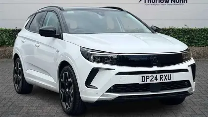 Used Vauxhall Grandland X Ultimate 225 HP (165 kW) 2024 White SUV