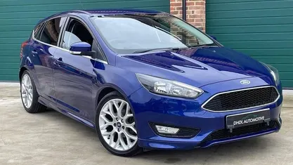 Used Ford Focus Zetec 120 HP (88 kW) 2016 Hatchback