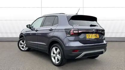 Begagnad VW T-Cross SEL 150 HK (110 kW) 2023 Grå SUV
