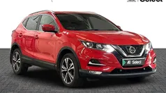 Red Used 2017 Nissan Qashqai N-Connecta SUV | £9,100 (Fair price)