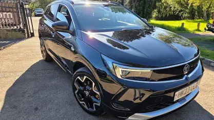 Used Vauxhall Grandland X Elite 131 HP (96 kW) 2023 Black SUV
