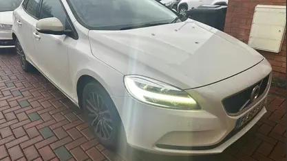 Used 2019 Volvo V40 Momentum Hatchback | £6,295 (Good price)