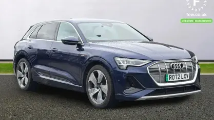 Usado Audi e-tron S-Line 230 kW (313 HP) 2022 Azul SUV