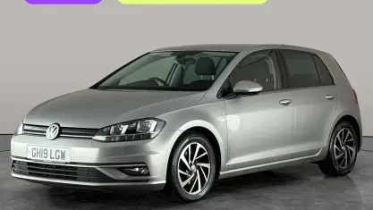 Używany VW Golf VII Match 131 KM (96 kW) 2019 Srebrny Hatchback