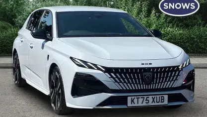 New Peugeot 308 Premium 145 HP (106 kW) 2026 White Hatchback