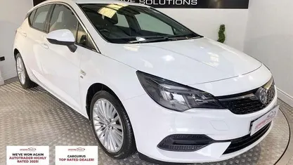 Used Vauxhall Astra Elite 145 HP (106 kW) 2020 White Hatchback