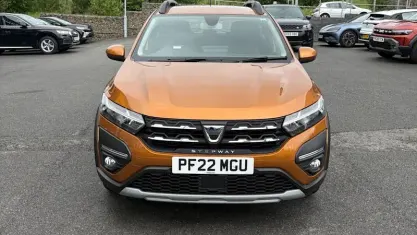 Used Dacia Sandero Comfort 91 HP (66 kW) 2022 Orange Hatchback