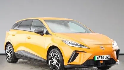 Used MG MG4 EV Trophy 150 kW (204 HP) 2024 Orange Hatchback