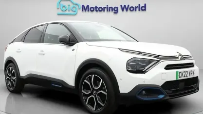 Used Citroën e-C4 Shine 100 kW (136 HP) 2022 White Hatchback
