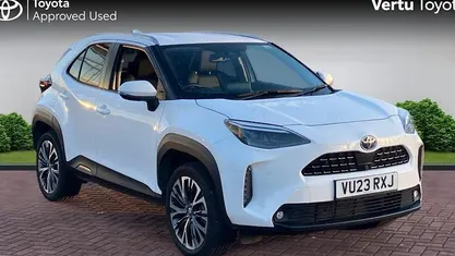 Used 2025 Toyota Yaris Hybrid Estate | £23,121 (Fair price)